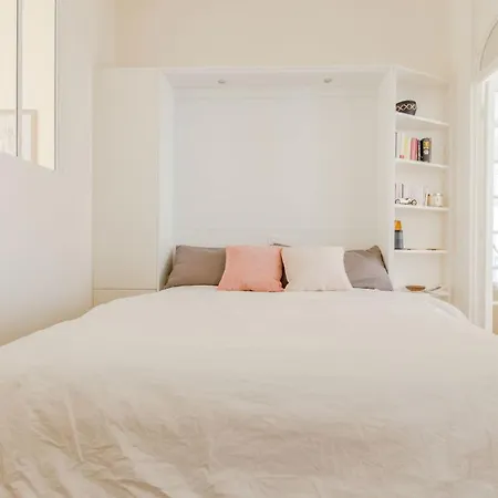 Apartment Heart Of 3-br Only 100m From The Palais Des Festivals