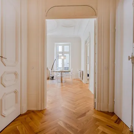 Heart Of 3-br Only 100m From The Palais Des Festivals Apartment *