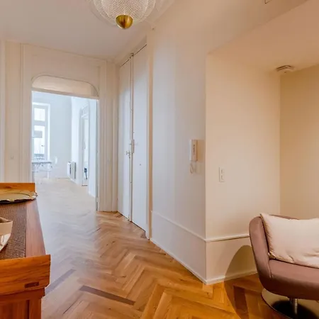 Heart Of 3-br Only 100m From The Palais Des Festivals Apartment